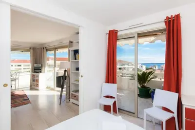 Balcon ou terrasse dans l'établissement Résidence 3p De Standing, Vue Mer Et Grande Terrasse - 3P de standing, vue mer et grande terrasse MAE-1613