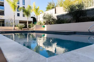 Piscine de l'établissement Résidence 3p Avec Jardin Et Piscine Au Coeur Du Palm Beach - 3P avec jardin et piscine au coeur du Palm Beach MAE-1643 ou située à proximité