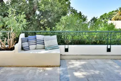 Coin salon dans l'établissement Résidence 4p Avec Grande Terrasse Et Piscine - 4P avec grande terrasse et piscine MAE-1693