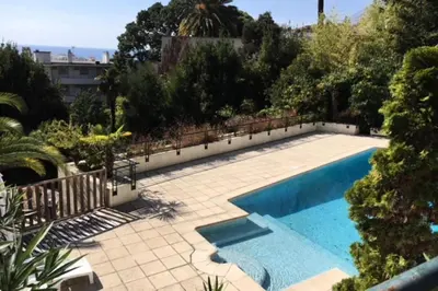 Piscine de l'établissement Résidence 4p Avec Grande Terrasse Et Piscine - 4P avec grande terrasse et piscine MAE-1693 ou située à proximité