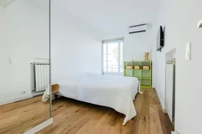 Un ou plusieurs lits dans un hébergement de l'établissement Résidence 90m2 Sur La Croisette Avec Terrasse & Vue Mer - 90m2 sur la Croisette avec terrasse & vue mer MAE-1963