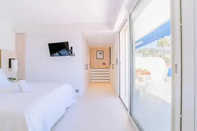 Un ou plusieurs lits dans un hébergement de l'établissement Résidence 2p Avec Terrasse Vue Mer & Parking, 2min Des Plages - 2P avec terrasse vue mer & parking, 2min des plages MAE-2063