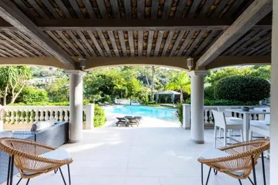 Piscine de l'établissement Résidence Villa 330m2, 6 Chambres, Piscine Chauffée Jacuzzi - Villa 330m2, 6 chambres, piscine chauffée jacuzzi MAE-2233 ou située à proximité