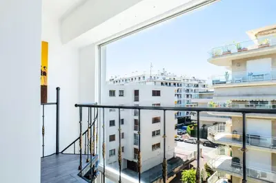 Balcon ou terrasse dans l'établissement Résidence Duplex En Toit-terrasse à Deux Pas De La Croisette - Duplex en toit-terrasse à deux pas de la Croisette MAE-2383