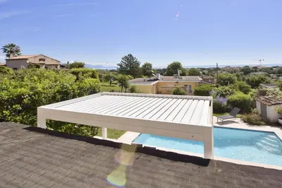 Piscine de l'établissement Résidence Maison Avec, Piscine & Vue Mer - Antibes - Maison avec, piscine & vue mer - Antibes MAE-2393 ou située à proximité