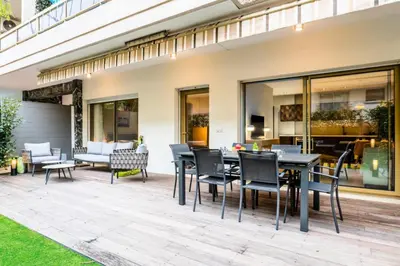 Coin salon dans l'établissement Résidence 3p Centre-ville Avec Jardin, 1min De La Croisette - 3P centre-ville avec jardin, 1min de la Croisette MAE-2443