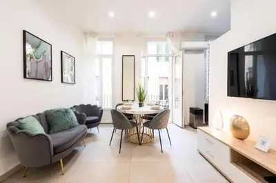 Télévision ou salle de divertissement dans l'établissement Résidence Appartement Moderne En Plein Centre Ville ! - Appartement moderne en plein centre ville ! MAE-2463
