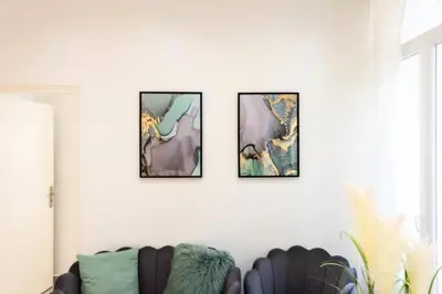 Coin salon dans l'établissement Résidence Appartement Moderne En Plein Centre Ville ! - Appartement moderne en plein centre ville ! MAE-2463
