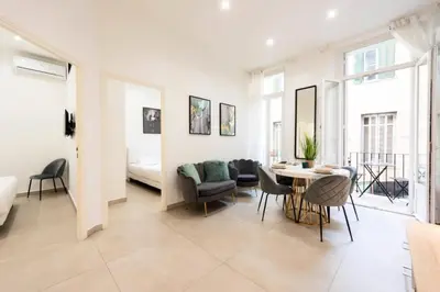 Coin salon dans l'établissement Résidence Appartement Moderne En Plein Centre Ville ! - Appartement moderne en plein centre ville ! MAE-2463