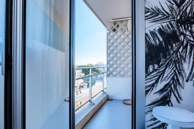 Salle de bains dans l'établissement Résidence 4 Pièces Vue Mer, Terrasse Et Parking - 4 pièces vue mer, terrasse et parking MAE-2573