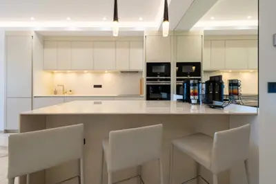 Cuisine ou kitchenette dans l'établissement Résidence Rare ! Appartement Grand Standing - Croisette - RARE ! Appartement grand standing - Croisette MAE-2603