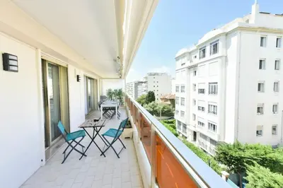 Balcon ou terrasse dans l'établissement Résidence 2p Rénové, Terrasse Et Plage à Pied - 2P rénové, terrasse et plage à pied MAE-2623