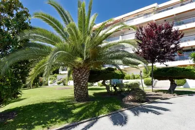 Jardin de l'établissement Résidence 2p Standing, Plage à Pied, Vue Mer, Garage. - 2P standing, plage à pied, vue mer, garage. MAE-2703