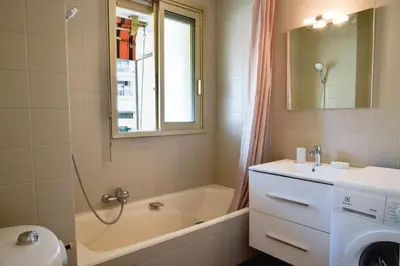 Salle de bains dans l'établissement Résidence Palm Beach Studio Avec Terrasse A 150m Des Plages - Palm Beach studio avec terrasse a 150m des plages MAE-2773