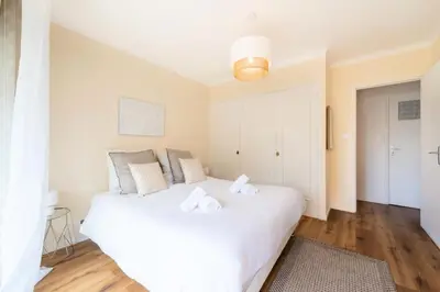 Un ou plusieurs lits dans un hébergement de l'établissement Résidence 2p Terrasse – Palm Beach, Proche Plages - 2P Terrasse – Palm Beach, Proche Plages MAE-2753