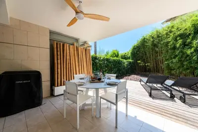 Plan de l'établissement Résidence 2p Rez-de-jardin Avec Piscine – Calme, Parking Privé - 2P Rez-de-jardin avec piscine – Calme, Parking privé MAE-2133