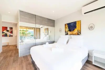 Un ou plusieurs lits dans un hébergement de l'établissement Résidence Beau 3p, Vue Mer, Plages à Pied - Beau 3P, Vue Mer, Plages à pied MAE-3553