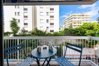 Balcon ou terrasse dans l'établissement Résidence 2p Au Calme, Proche Plages Et Centre Ville - 2P au Calme, proche Plages et Centre ville MAE-5693