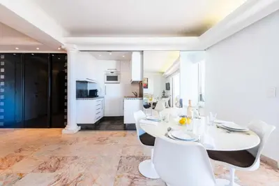 Cuisine ou kitchenette dans l'établissement Résidence 3p Vue Panoramique - Dernier Étage, Cannes - 3P Vue Panoramique - Dernier Étage, Cannes MAE-3933