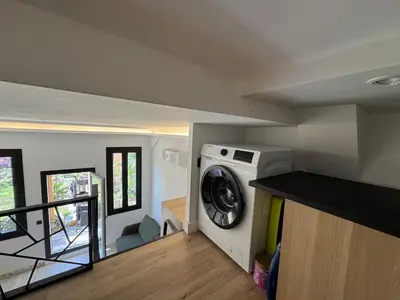 Plan de l'établissement Elegant studio with mezzanine, city center