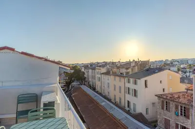 Plan de l'établissement Exceptional duplex for 5 or 6 guests with sea and market views