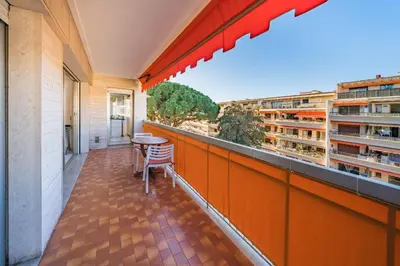 Balcon ou terrasse dans l'établissement Cozystay 1763 Éclatant 2 pièces centre Cannes