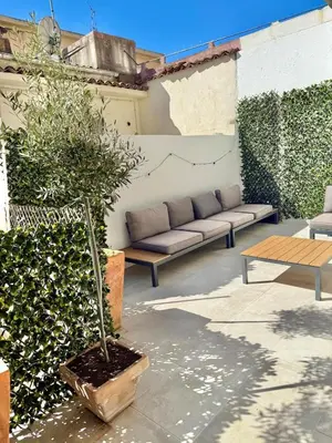 Coin salon dans l'établissement 2 bedrooms, large terrace, city center