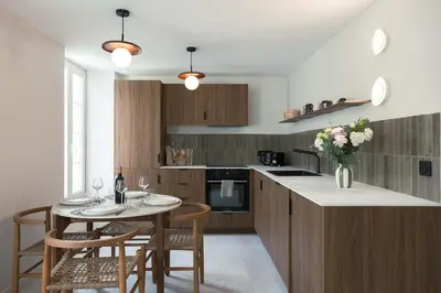 Cuisine ou kitchenette dans l'établissement Maya Cannes