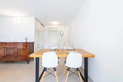 Plan de l'établissement Ground-Floor 2 Br - Near Centre & Beaches