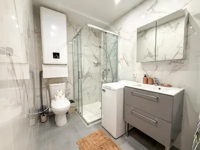Salle de bains dans l'établissement Central Cannes Apartment with Private Terrace - 5 Min to Croisette - ID1009