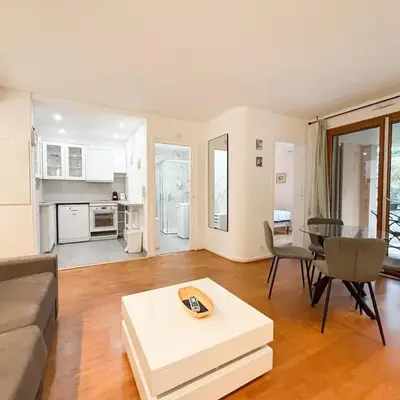 Central Cannes Apartment with Private Terrace - 5 Min to Croisette - ID1009