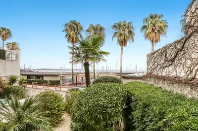 Jardin de l'établissement Cannes Sea View - Port du Moure Rouge - Happy Rentals
