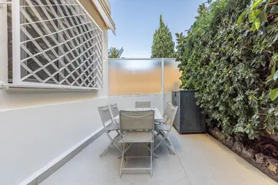 Balcon ou terrasse dans l'établissement Modern 2 Chambres-TERRASSE-POINTE CROISTTE-PALM BEACH A2B267