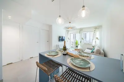 Coin salon dans l'établissement Chic appartement 2 pièces