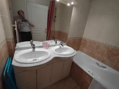 Salle de bains dans l'établissement la Desirade