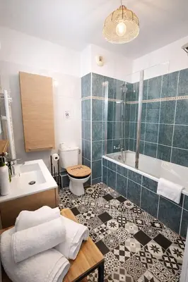 Salle de bains dans l'établissement Le Palais de la Mer, T2, 4P, Plages et Centre