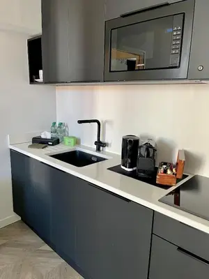Cuisine ou kitchenette dans l'établissement Heart of Cannes Azure Home