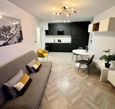Cuisine ou kitchenette dans l'établissement Heart of Cannes Azure Home