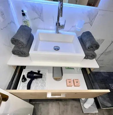 Salle de bains dans l'établissement Heart of Cannes Azure Home