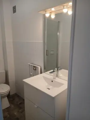Salle de bains dans l'établissement Studio LE MEDITERRANEE