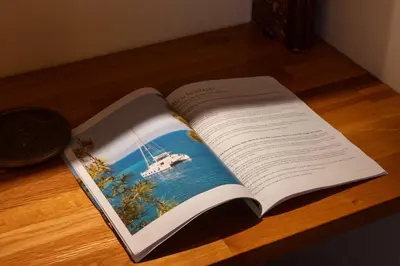Bibliothèque dans l'appartement