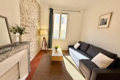 Coin salon dans l'établissement Vieil Antibes - 1 chambre - 2 personnes