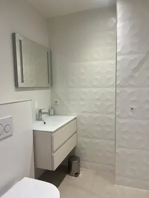 Salle de bains dans l'établissement Armenonvillecannes