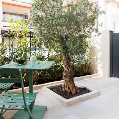 Suite Cigale Verte avec terrasse et patio à Antibes