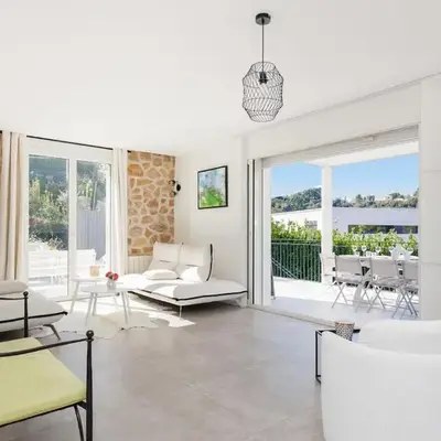 Villa Azur Riviera Lounge
