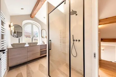 Salle de bains dans l'établissement Picasso 2 Elegant duplex - Master suite, 2 bathrooms, 3 rooms