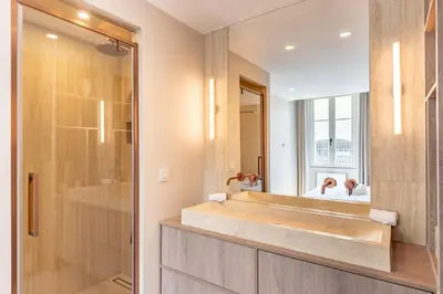 Salle de bains dans l'établissement Picasso 2 Elegant duplex - Master suite, 2 bathrooms, 3 rooms