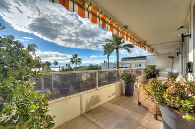 Balcon ou terrasse dans l'établissement La Rose des Vents - Cannes
