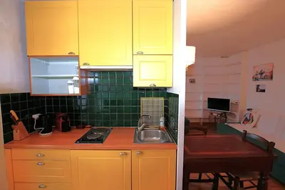 Cuisine ou kitchenette dans l'établissement Centre névralgique de Cannes - Accès à pied au Palais et à la plage