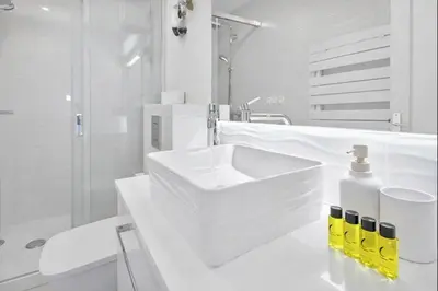 Salle de bains dans l'établissement Carlton